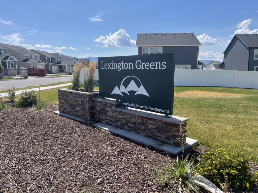 Lexington Greens Monument Sign