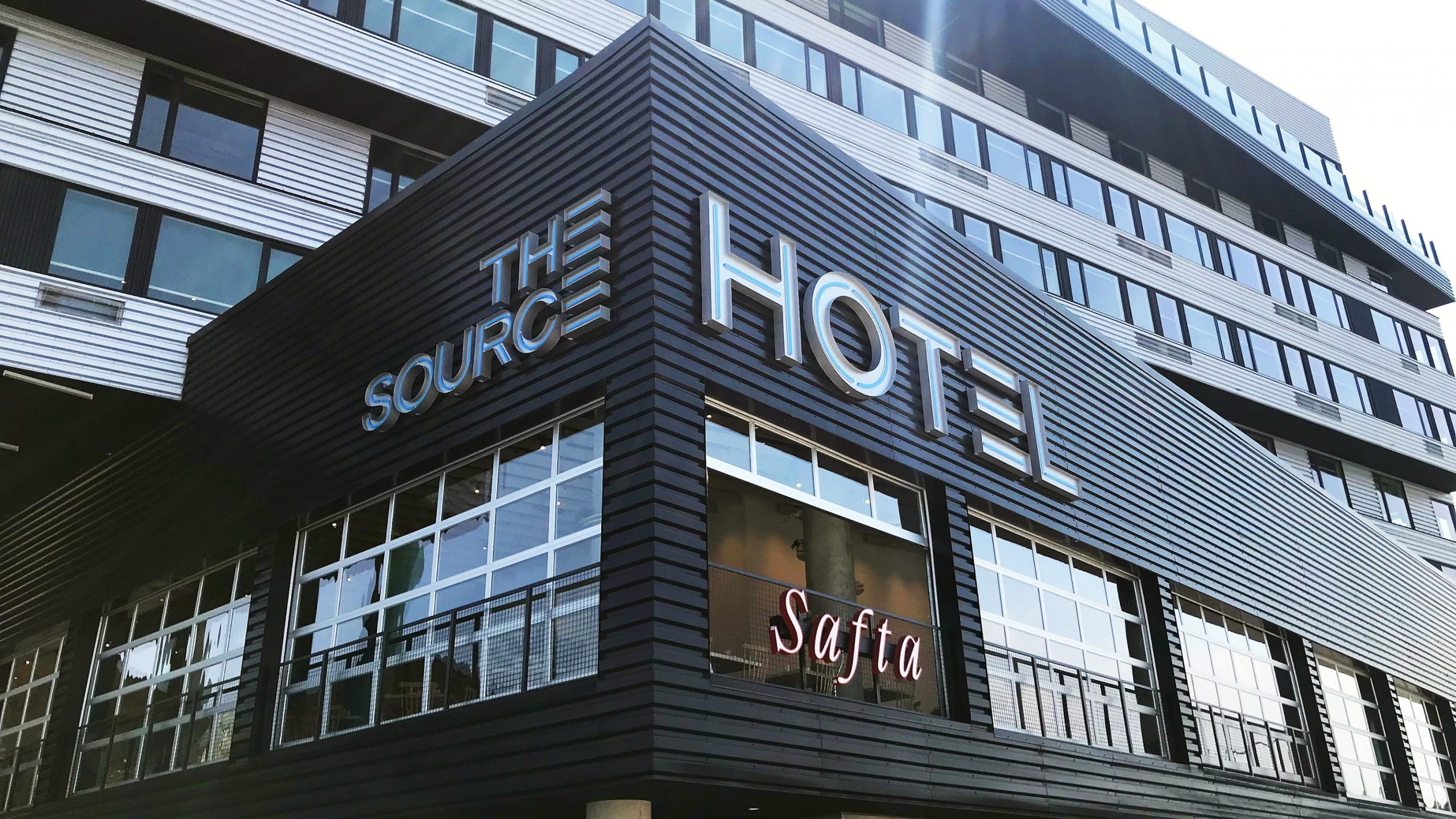 Source Hotel Safta